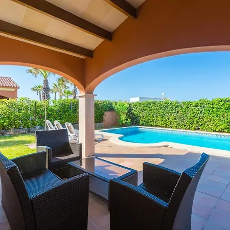 Villa Geranio * Cala'N Bosch (Menorca)